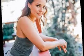 Here are some of the best. Katie Thurston Is The Next Bachelorette And Here S Why Fans Are Upset About It Binj In