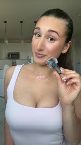 BOOM! CLEAVAGE! Here’s how to get the best boobs of your life with our NEW  cleavage bra 😚😚 #cakesbody #tutorial #cakescleavagebra