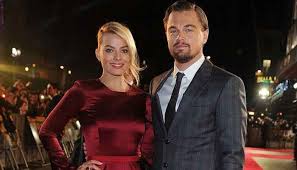 Margot robbie oscars 2020 red carpet arrival right now: Margot Robbie S Natural Scene With Leonardo Dicaprio Resurfaces On Social Media