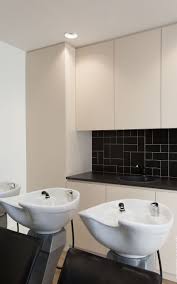 Amenagement D Un Salon De Coiffure A Rennes Salon De Coiffure Interieur De Salon De Coiffure Decoration Salon De Beaute