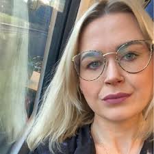 Primary school teacher Looking for work in September Please get in touch