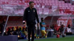 ˈbɾunu ˈlaʒɨ), is a portuguese football manager who is the head coach of premier. Benfica Lissabons Trainer Bruno Lage Tritt Kurz Nach Pleite Zuruck Eurosport