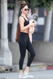 Reiki level 1 & 2 practitioner training and certification, reiki master teacher training, distant reiki training. October 10 2018 Dakota Leaving Her Yoga Class In Los Angeles Dakotajohnson Dakota Johnson Style Dakota Johnson Street Style Dakota Johnson Bikini