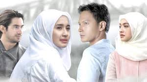 Sebuah film islamic love romance yang diangkat dari sebuah novel karangan habiburrahman el shirazy yang sudah rilis oke itu dia guys beberapa film rekomendasi dari nyantaidulu.com untuk daftar pilihan terbaik film islami tentang cinta yang cocok buat hiburan. Tak Ada Genre Religi Yang Ada Hanya Film Bernuansa Agama