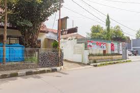 Hotel is located in 110 m from the centre. Reddoorz Near Pasar Pagi Cirebon 2 Cirebon Updated 2021 Prices