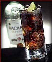 Bacardi cola (bacardi carta oro, pepsi cola and lemon juice). Bacardi Cola Eten En Drinken Drankjes Drank
