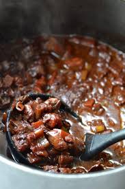 Sprinkle the meat with about 1/2 teaspoon salt, place in the hot oil and sear all sides to a rich golden brown, about 10 minutes. Braised Short Ribs In An Amazing Sauce Paleo Every Last Bite