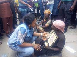 With all our hearts, we pray and ask, god bless anambra, god bless the shining light that we bear. Breaking Anambra State Govt Storms Onitsha Streets Arrests Beggars Mentally Deranged Persons Vanguard News