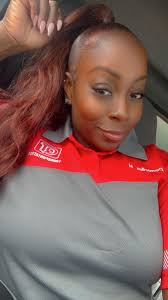 Inside The Truck … VS Outside The Truck #SupportWomenTruckers