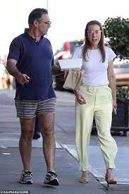He is best known for being the host of the game shows dea. The Chase S Andrew O Keefe Fuels Rumours He S Secretly Married His New Girlfriend Daily Mail Online
