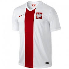 Voir plus d'idées sur le thème pologne, joueurs de foot, footballeur. Polen Startseite Fussball Trikot 2014 15 Nike Sportingplus Passion For Sport
