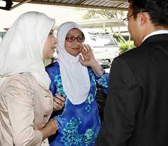 Kan guru dah tua.hehehe.piss mbah. Suami Terbaca Sms Sayang Pada Telefon Saida Hiburan Mstar