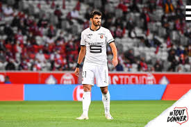 Rennes foot supporter apk is a sports apps on android. Contrairement Aux Supporters Les Joueurs Rennais Auront Un Maillot Unique