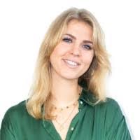 Darlene Stapp's Instagram, Twitter & Facebook