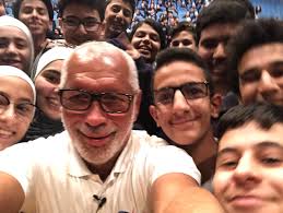 شارك المبعوث الخاص لوزارة الخارجية الامريكية للفضاء والعلوم والمدير  التنفيذي السابق لناسا تشارلز بولدن، قصص عن الفضاء، هذا الاسبوع، مع طلاب من  مدرسة اليوبيل وجامعة الحسين التقنية والجامعة الاردنية. Early this week,