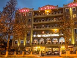 ** valute tranzactionate la casieriile bancii *** valute utilizate pentru tranzactii noncash de schimb pe cont sau pentru transferuri externe; Hotel Royal Classic Cluj Napoca Romania