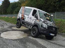 Hallo biete einen selten mercedes t1 mit nur 16 500 km der von der firma larag zum allrad umgebaut. Iglhaut Allrad Iglhaut Allrad Sprinter Vs Mercedes Benz Facebook