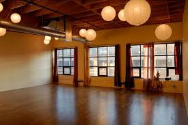 37 Fancy Yoga Studio Design Ideas That Will Make You Relax Page 9 Of 37 In 2020 Yoga Studio Design Yoga Studio Decor Yoga Studio Interior