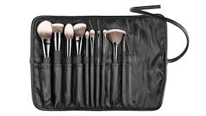 The large, flared synthetic brush head diffuses color all over the lid and blends shadow colors with ease. The Best Makeup Brushes Of 2021 Reviewed