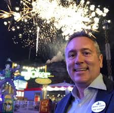 Do Six Flags Fiesta Texas hours often change?