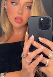 Stunning Press-On Nails with a Hint of Chrome