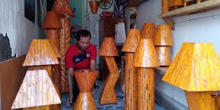 We did not find results for: Kerajinan Berbahan Limbah Kayu Asal Kediri Diminati Hingga Luar Pulau Jawa Merdeka Com