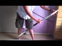 Ajouter une corde à son arc \a.ʒu.te yn kɔʁ.d‿a sɔ̃ aʁk\ (se conjugue → voir la conjugaison de ajouter). Comment Monter Un Arc Apprendre A Monter Un Arc Youtube