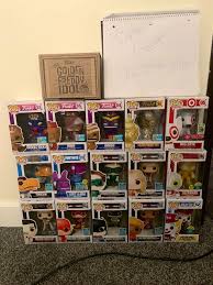 Shocka Rocka 50 Dino 45 Ringo 50 Golden Freddy Idol Comes W Box 140 Sold Flocked Bullseye W Debut Sticker From Ee 80 Peter Pez Funko Pop Exclusives Funko Pop