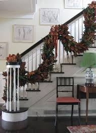Maybe you would like to learn more about one of these? Christmas Stairs Eddie Ross Via Mydesignchic Wordpress Com Traditional Christmas Decorations Christmas Staircase Christmas Banister