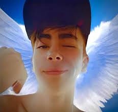 Hello, my name is Kinsley, my boyfriends family and I are in desperate need  of any help. Even a share is helpful! Please if you can, take the time out  of your