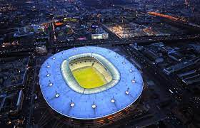 Het wordt gebruikt voor vele sporten zoals: Stade De France Paris Tourist Office