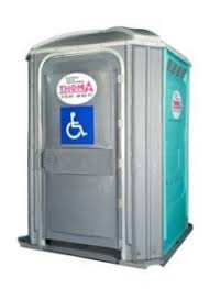 Über mode und auf klo ist eine produktion der kooperative berlin im auftrag von funk. Behindertenkabine Wc Thoma Ihr Routinierter Partner Fur Mobile Toiletten Rastatt Karlsruhe Offenburg Buhl Baden Baden Toilettenkabine Mobile Toiletten Toilettenwagen Unrinal Baustellentoilette