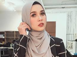 Smk (p) temenggong ibrahim, johor. Emma Maembong Mahu Jadi Pelakon Serba Boleh News Features Cinema Online