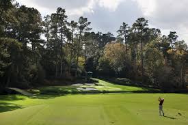 Golfer rory mcilroy to help break a guinness world records title for the most pledges for a health campaign in one month, in connection to a $60,000 donation by unitedhealthcare to select. Siegt Dustin Johnson Auch Beim Masters 2021 Dj Hoch 2 Golftime De