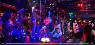 Roberto Vs The World on X: Im never going to make porn, But I will always  make crazy content!!! Shoutout to the team att t.cogLDqINqS8t that  make it possible for me to