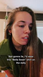 I actually really like it 😂 #bellaswan #bellaswancosplay  #crownbowlingsupplyshirt #twitok #twilight