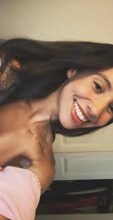 Hello from France 🇫🇷💛** My name is Stéphanie. I'm a French traveler,  writer and cultural explorer. For the next 3 weeks, I'll be traveling solo  in Croatia — not as a tourist,