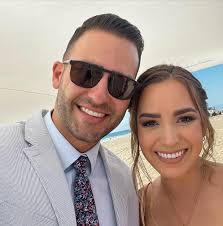 Happy 29th birthday to this amazing person! Love you lots and love even  more the memories we share! … btw I did not drop her (5th picture) we will  get it one