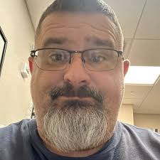 我前任說沒人跟我約會,因為我從來不會化妝... 你會嗎? 🫣