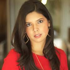 Liz Rubio's Instagram, Twitter & Facebook