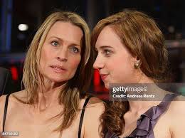 404 Zoe Wright Photos & High Res Pictures