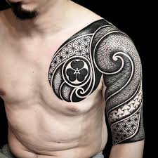 The word 'tribal' literally means 'a tribe'. 120 Fantastic Tribal Tattoos Designs With Meanings And Facts