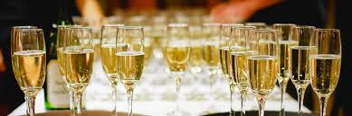 Les grossistes et les fournisseurs qui vendent les boissons par palettes et lots. Quelle Quantite De Boissons Prevoir Pour Un Mariage
