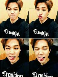 Hình ảnh mới của lee hi khiến hàng loạt fan gục ngã vì quá sexy, . Texting Jimin Fifteen Bts Jimin Park Jimin Jimin