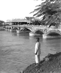 The Bridge Of Spain From South Side Of Pasig River Manila Philippines Late 19th Or Early 20th Century In 2020 With Images Manila Philippines Philippines People