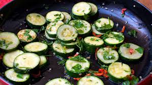 Looking for even more ways to enjoy the summer zucchini bounty? Zucchini Fritte Jono Jules Do Food Wine