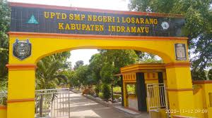 Check spelling or type a new query. Oknum Guru Honor Berinisial Ab Smpn 1 Losarang Indramayu Setubuhi Siswi Fbinews