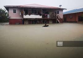 כדי לקבל תצוגה טובה יותר של המיקום sjk chung hua no.3, שימו לב לרחובות הממוקמים בקרבת מקום: Sarawak Dilanda Gelombang Keempat Banjir Tahun Ini