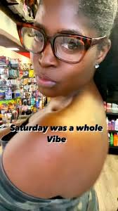 Who’s coming to vibe with me this week? Saturday was a whole vibe. I’m  ready to do it even better this week. , Let’s create an atmosphere where  vibes are welcome this week. Have an awesome week ...