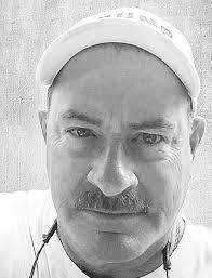 Lee Hoff's Instagram, Twitter & Facebook